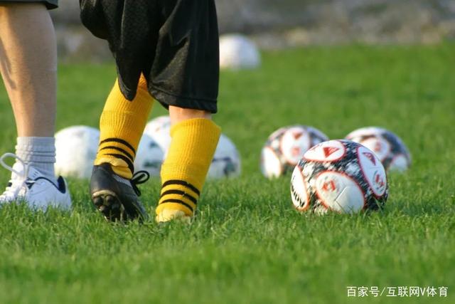 莫兰德15+14徐杰14分 广东6人上双大胜深圳